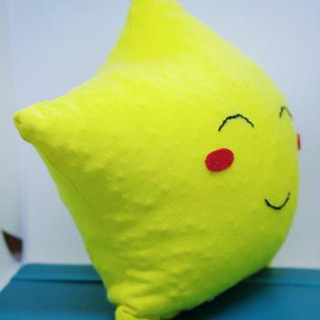 Peluche Etoile Hoshi Jaune Anti-stress coté | hoshimagu.com